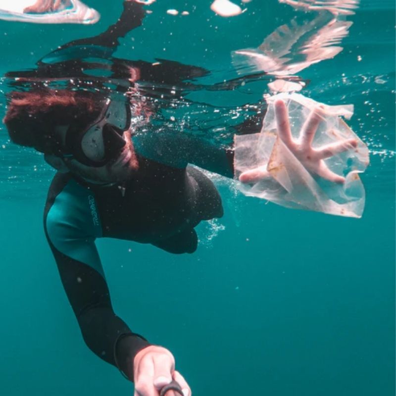 plastic pollution in the ocean